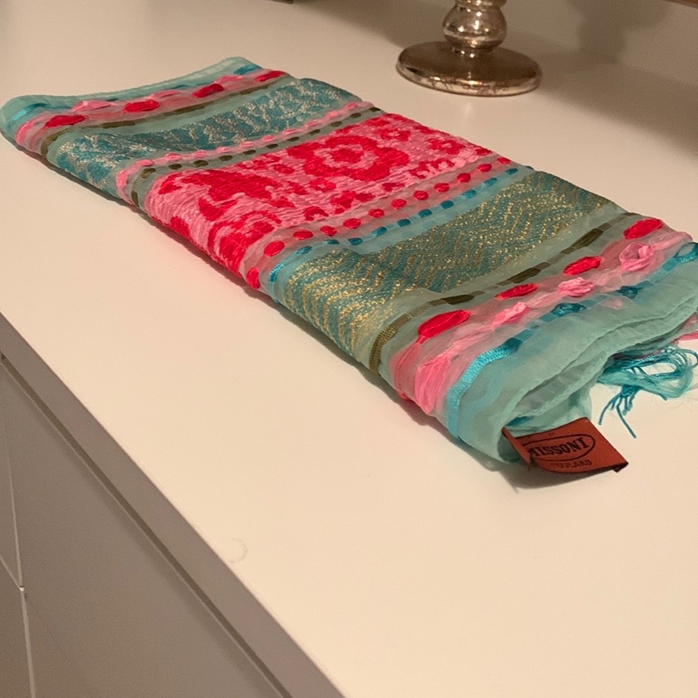 NWOT Missoni Scarf